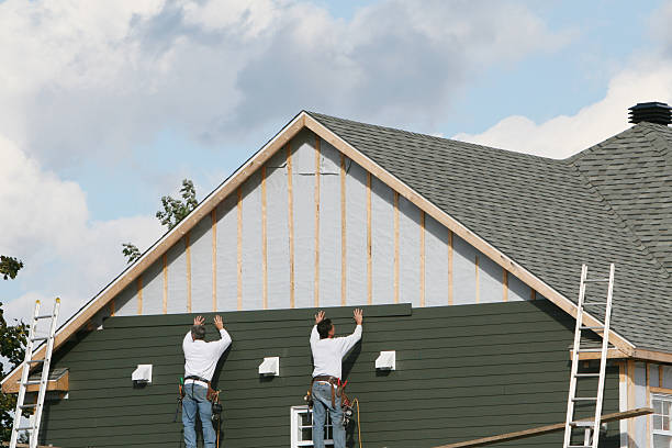 Professional Siding technician working in Linwood, PA